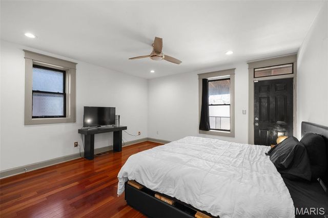 4455 Oakland Avenue, St Louis, MO 63110