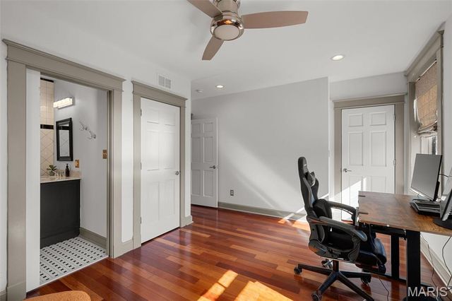 4455 Oakland Avenue, St Louis, MO 63110