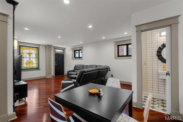 4455 Oakland Avenue, St Louis, MO 63110