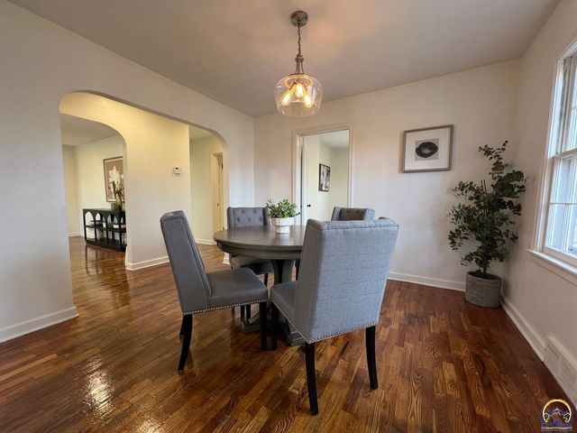 507 SW Gage Court Cir, Topeka, KS 66606