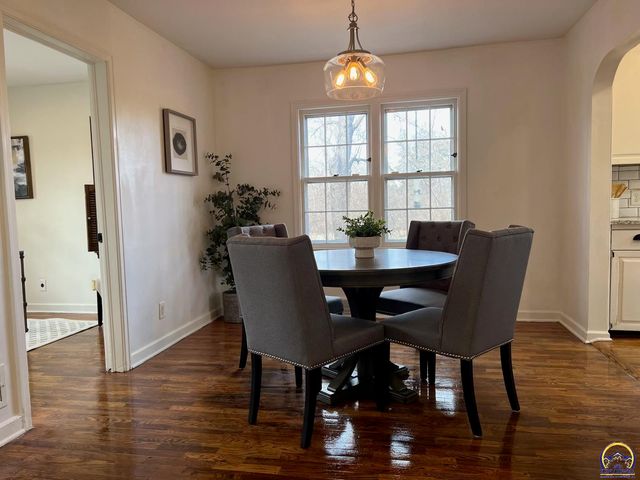 507 SW Gage Court Cir, Topeka, KS 66606