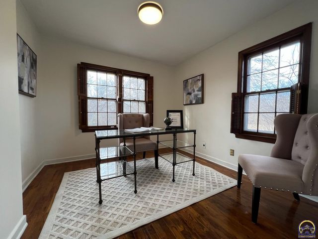 507 SW Gage Court Cir, Topeka, KS 66606