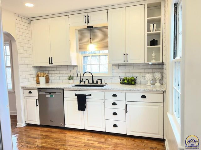 507 SW Gage Court Cir, Topeka, KS 66606