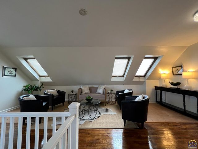 507 SW Gage Court Cir, Topeka, KS 66606