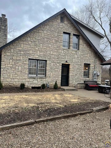 507 SW Gage Court Cir, Topeka, KS 66606