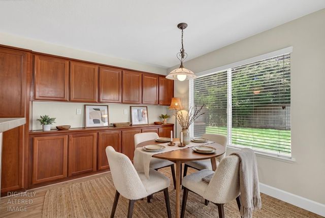 9648 Flame Tokay Way, Elk Grove, CA 95624