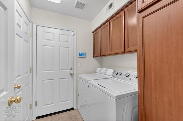 9648 Flame Tokay Way, Elk Grove, CA 95624