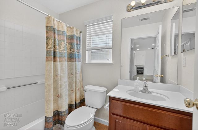 9648 Flame Tokay Way, Elk Grove, CA 95624