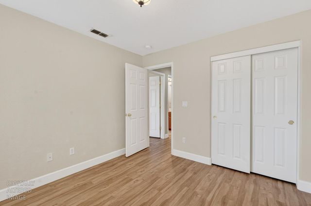 9648 Flame Tokay Way, Elk Grove, CA 95624