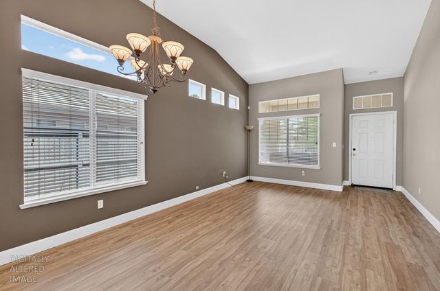 9648 Flame Tokay Way, Elk Grove, CA 95624