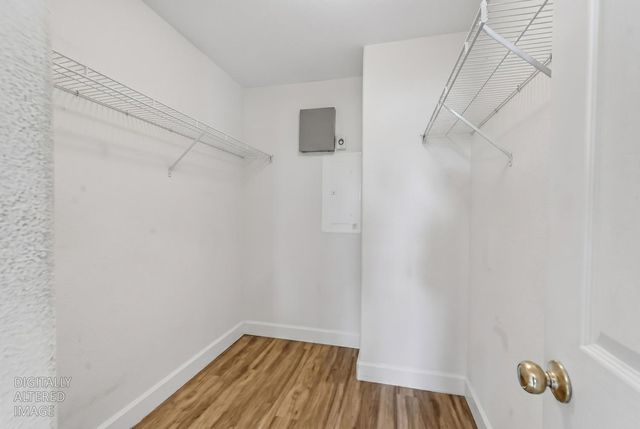 9648 Flame Tokay Way, Elk Grove, CA 95624