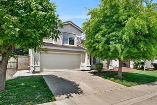 9648 Flame Tokay Way, Elk Grove, CA 95624