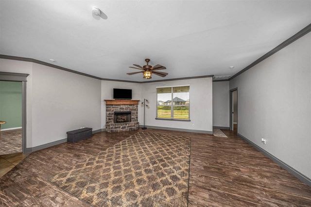 13654 NE Lafayette Dr, Elgin, OK 73538