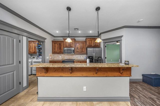 13654 NE Lafayette Dr, Elgin, OK 73538