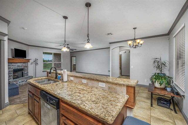 13654 NE Lafayette Dr, Elgin, OK 73538