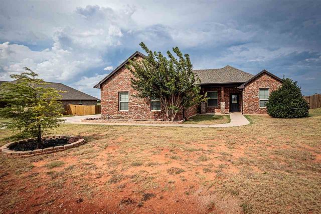 13654 NE Lafayette Dr, Elgin, OK 73538