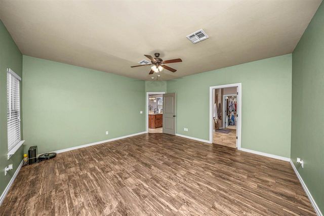 13654 NE Lafayette Dr, Elgin, OK 73538