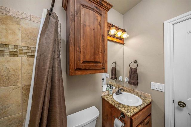 13654 NE Lafayette Dr, Elgin, OK 73538