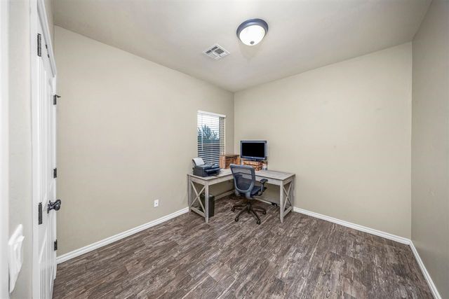 13654 NE Lafayette Dr, Elgin, OK 73538