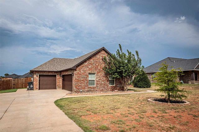 13654 NE Lafayette Dr, Elgin, OK 73538