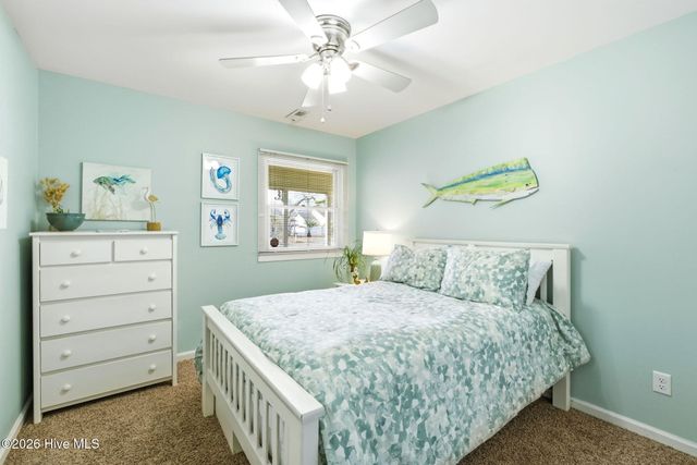 132 NE 32nd Street, Oak Island, NC 28465