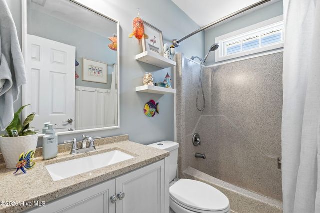 132 NE 32nd Street, Oak Island, NC 28465