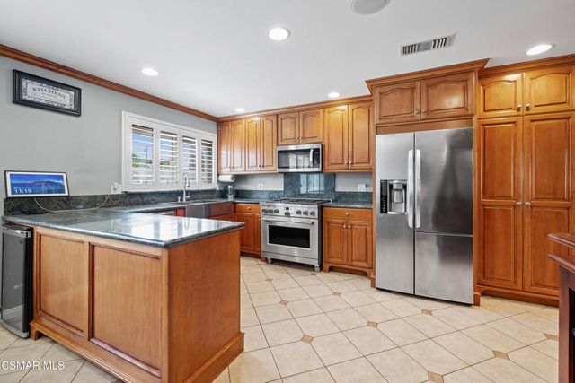 3079 Waco Avenue, Simi Valley, CA 93063