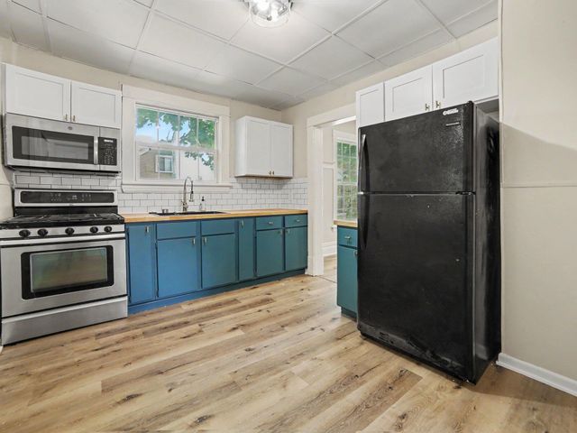 837 W Southern Avenue, Muskegon, MI 49441