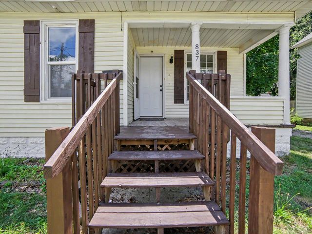 837 W Southern Avenue, Muskegon, MI 49441