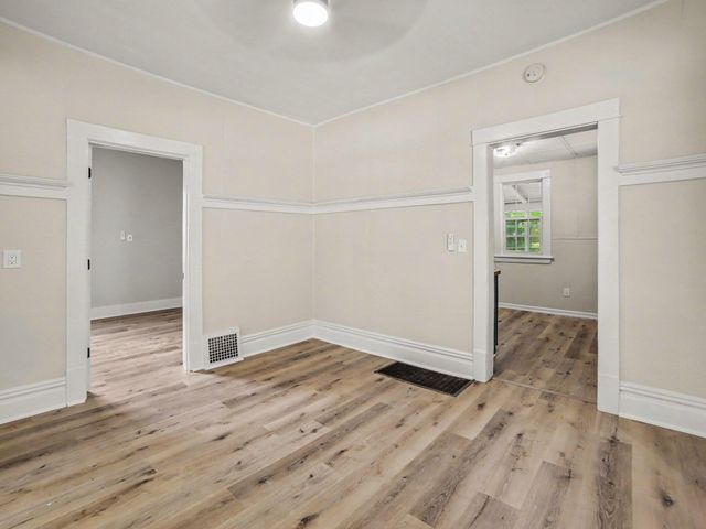 837 W Southern Avenue, Muskegon, MI 49441