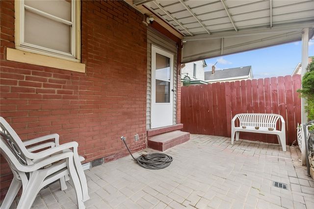 123 5th Ave, Rankin, PA 15104