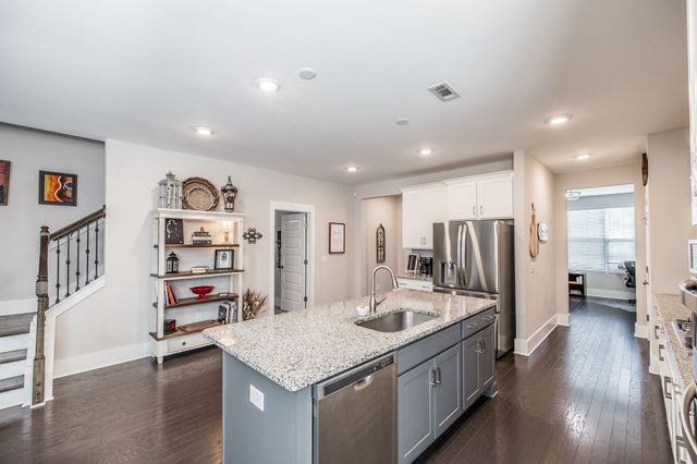 1035 Nave Ct, Nashville, TN 37214