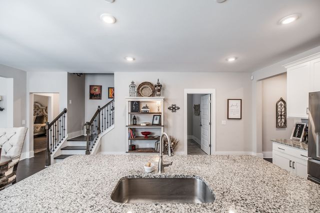 1035 Nave Ct, Nashville, TN 37214