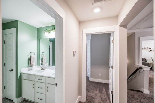 1035 Nave Ct, Nashville, TN 37214