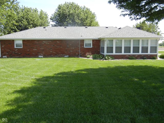 6097 N 100 Road W, Alexandria, IN 46001