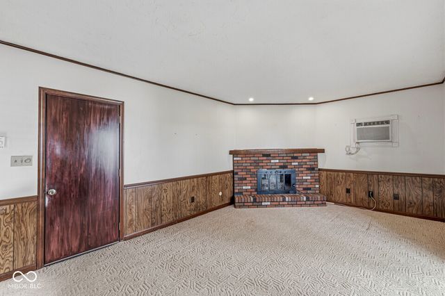 6097 N 100 Road W, Alexandria, IN 46001