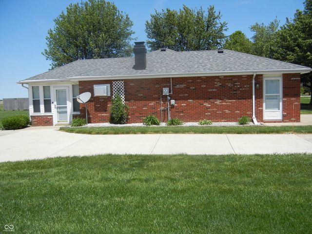 6097 N 100 Road W, Alexandria, IN 46001