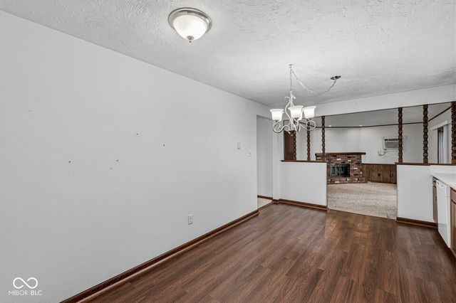 6097 N 100 Road W, Alexandria, IN 46001