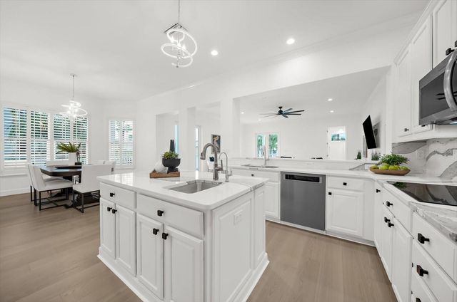 1700 OYSTER POINT WAY, Palm Harbor, FL 34683