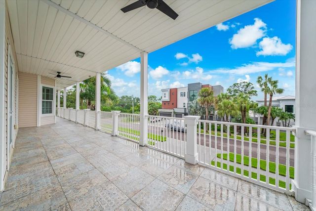 1700 OYSTER POINT WAY, Palm Harbor, FL 34683