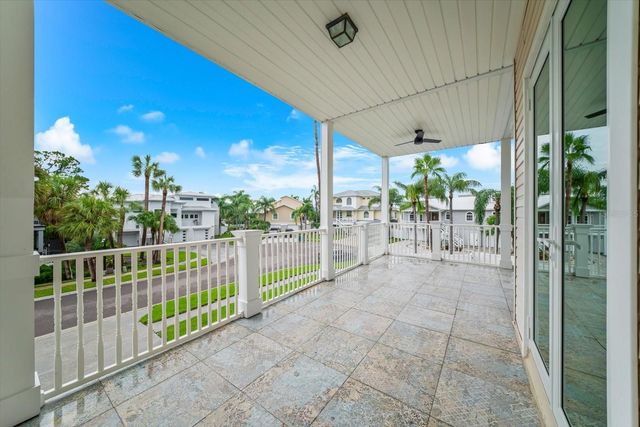 1700 OYSTER POINT WAY, Palm Harbor, FL 34683