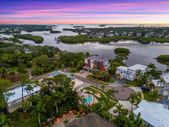 1700 OYSTER POINT WAY, Palm Harbor, FL 34683