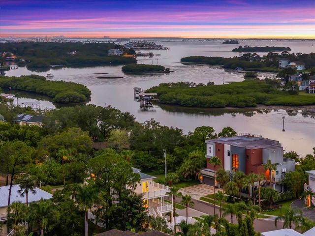 1700 OYSTER POINT WAY, Palm Harbor, FL 34683