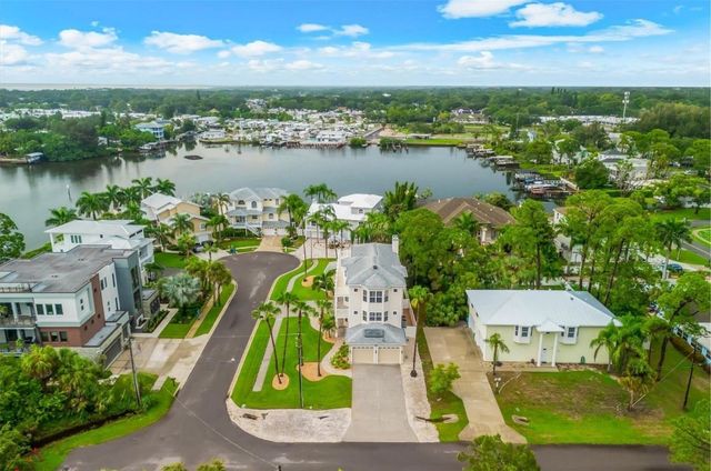 1700 OYSTER POINT WAY, Palm Harbor, FL 34683