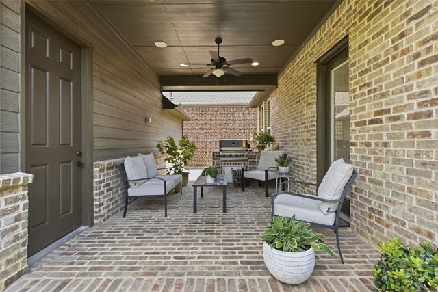 6944 Fairfield Lane, North Richland Hills, TX 76182
