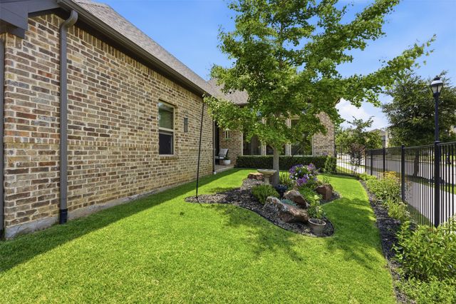 6944 Fairfield Lane, North Richland Hills, TX 76182