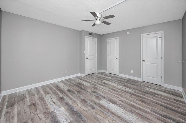 8345 13TH STREET N B, St Petersburg, FL 33702