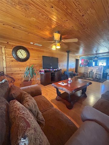 198 Tilda Jane Lane, Graham, TX 76450