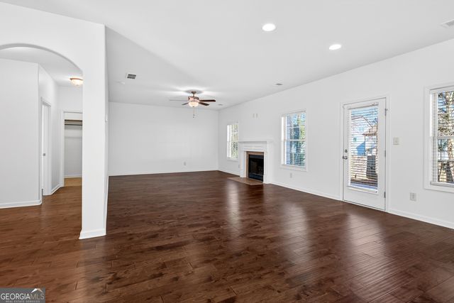 167 Cliffhaven Circle, Newnan, GA 30263