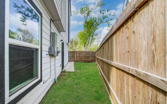 4616 Shreveport Boulevard B, Houston, TX 77028